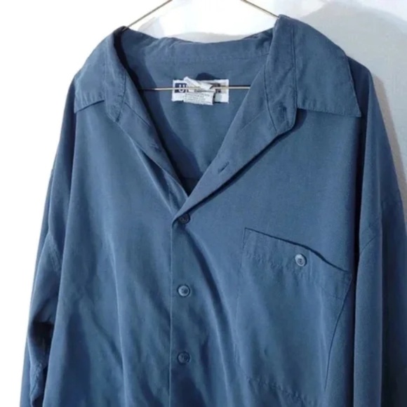 Vintage UNTIED Textured Button Down Shirt - Picture 2 of 5